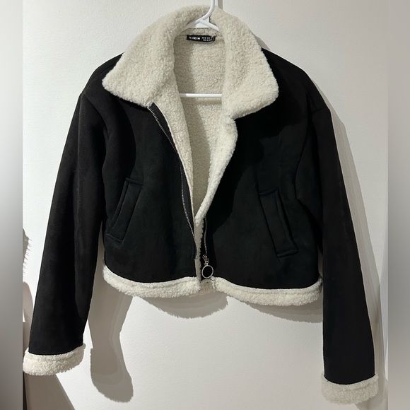 SHEIN Zip Up Contrast Teddy Collar Suede Jacket in Black & White - Picture 5 of 8